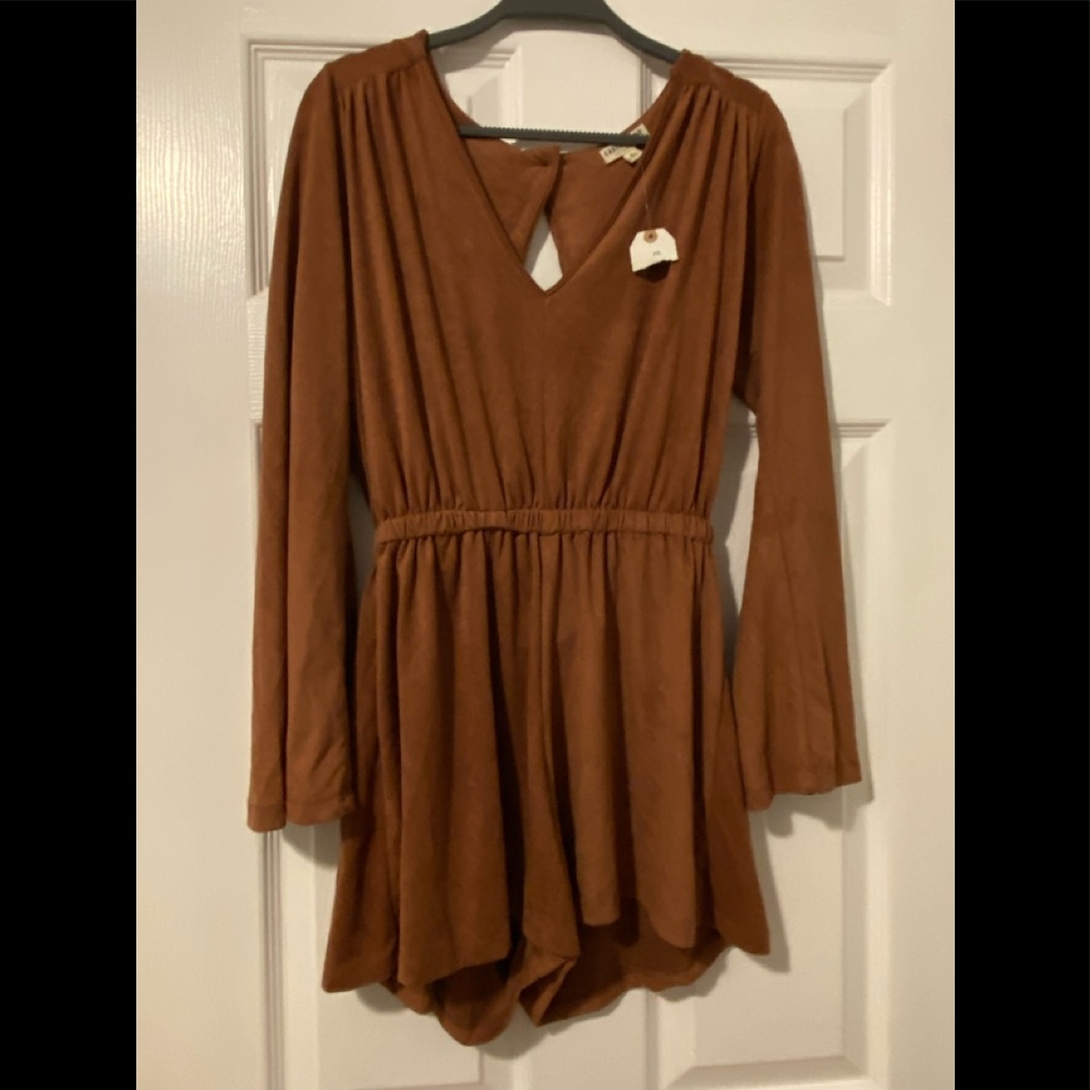 Cute brown soft romper (NEW)